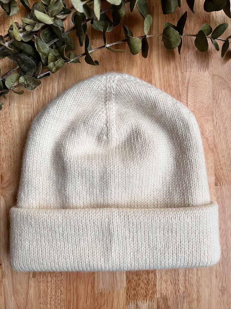 DK weight non-superwash merino Musselburgh hat.